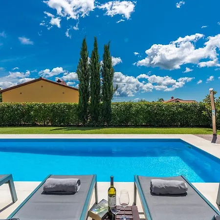 Laura Istarska Villa